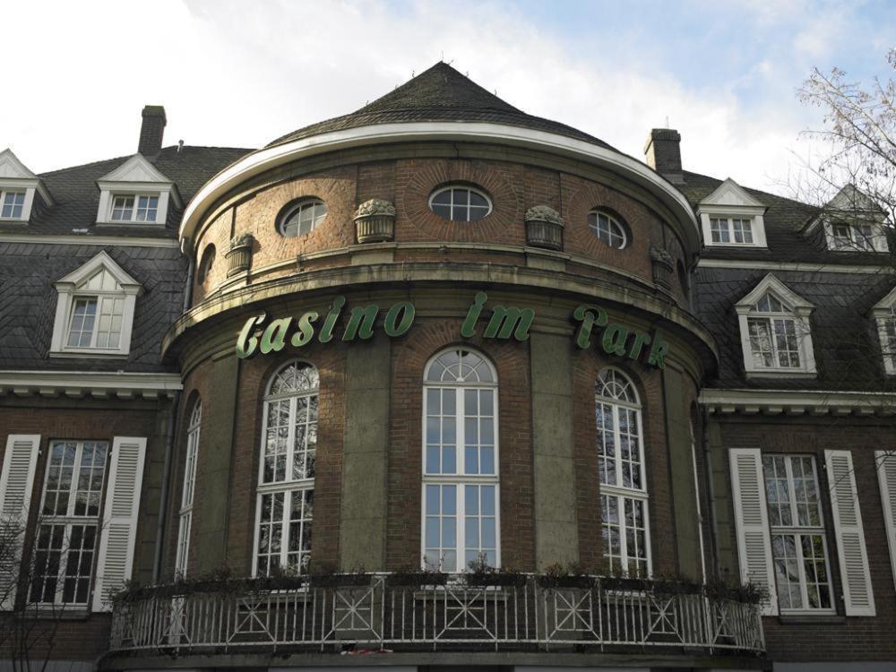 Hotel Casino Im Park Kamp-Lintfort Exterior photo